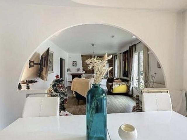 Villa 4 pièces 160 m²