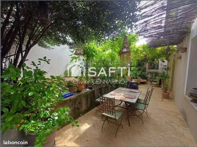 Villa 4 pièces 160 m²