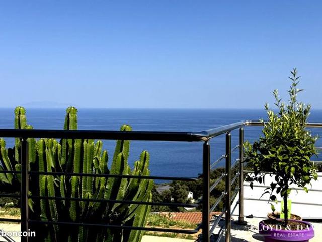 Villa 4 pièces 160 m²