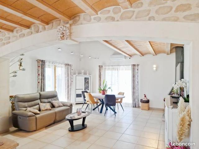 Villa 4 pièces 160 m²
