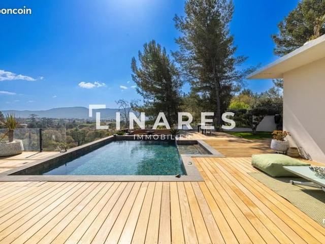 Villa 4 pièces 186 m²