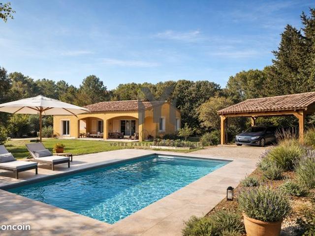 Villa 4 pièces 160 m²