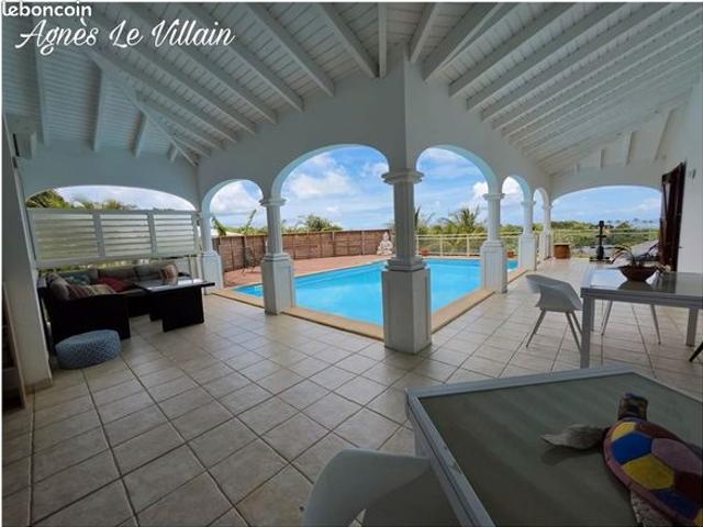 Villa 4 pièces 161 m²