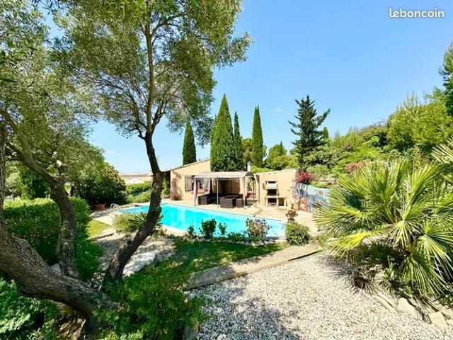 Villa 4 pièces 164 m²