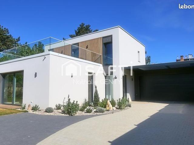 Villa 4 pièces 170 m²