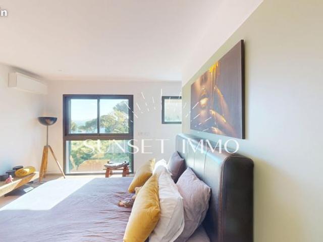 Villa 4 pièces 173 m²