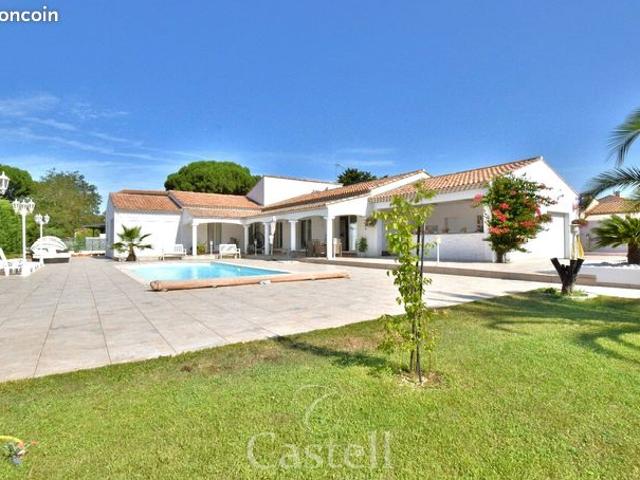 Villa 4 pièces 174 m²