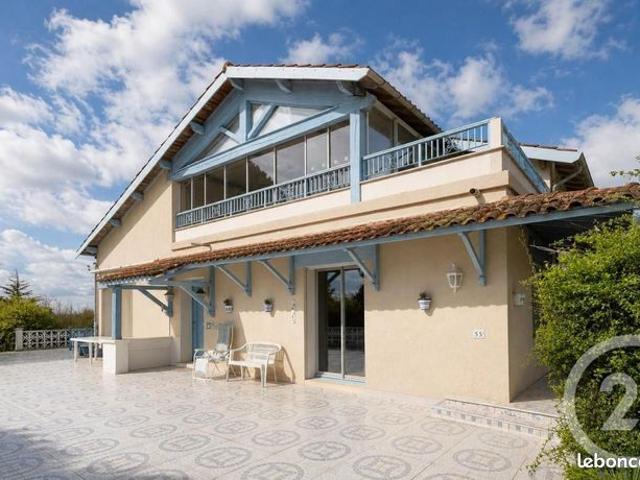 Villa 4 pièces 177 m²