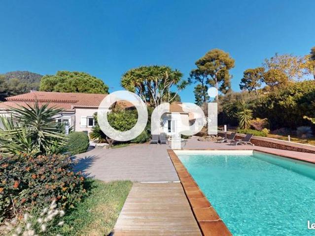 Villa 4 pièces 179 m²