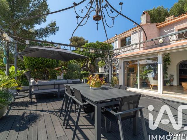 Villa 4 pièces 180 m²