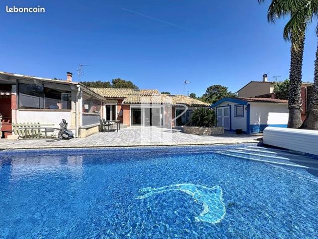 Villa 4 pièces 182 m²