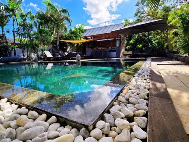 Villa 4 pièces 185 m²