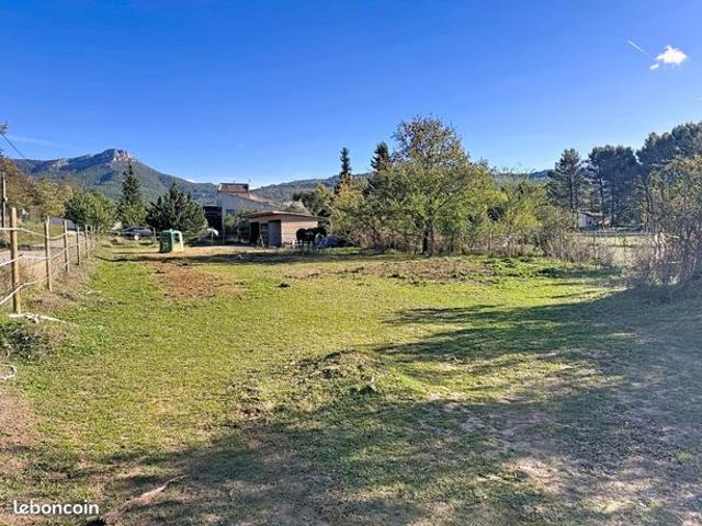 Villa 4 pièces 186 m²