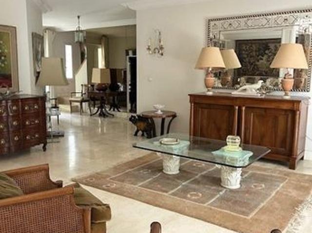 Villa 4 pièces 190 m²