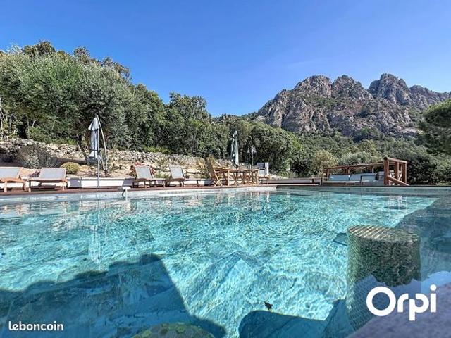 Villa 4 pièces 194 m²