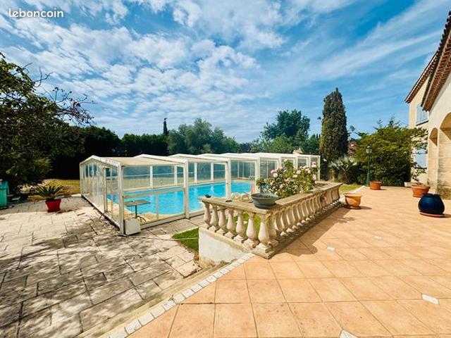Villa 4 pièces 198 m²