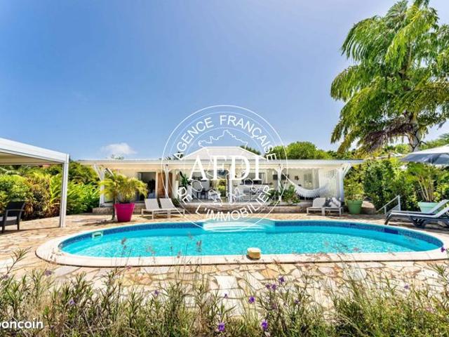 Villa 4 pièces 200 m²