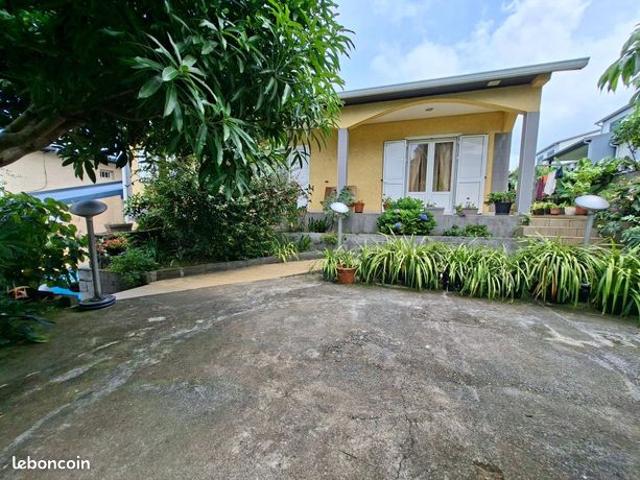 Villa 4 pièces 200 m²