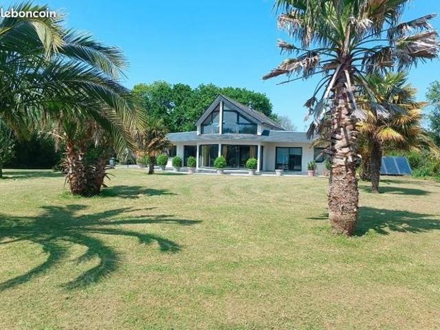 Villa 4 pièces 207 m²