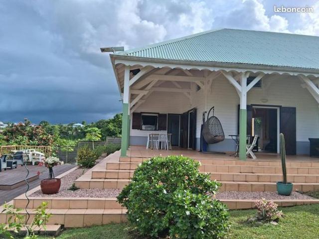 Villa 4 pièces 227 m²