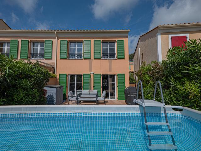 Villa 4 pièces avec jardin et piscine Construction récente, DPE A Roquefort les Pins