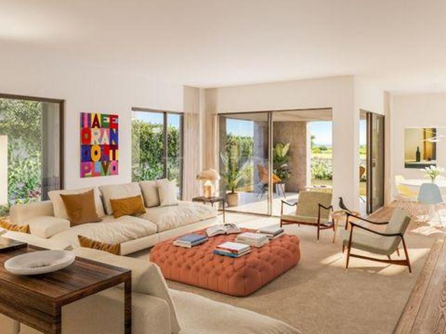 villa 4 quarto, Almada Setúbal 2825 017 DLS99888654