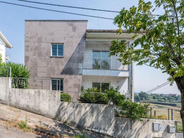 villa 4 quarto, Braga Braga DLS99701487