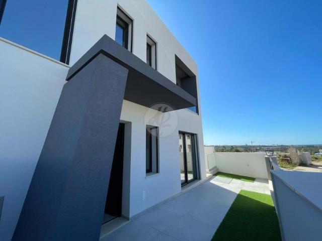 villa 4 quarto, Mexilhoeira Grande Algarve DLS90643788