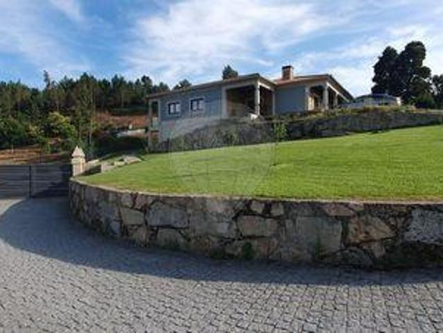 villa 4 quarto, Ponte De Lima Viana Do Castelo DLS94577251