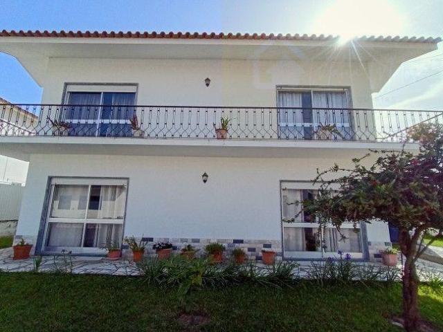villa 4 quarto, Santarém Santarém 2005 DLS102578596