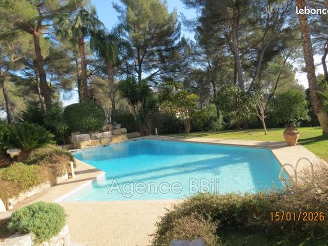 Villa 500 m² Mougins