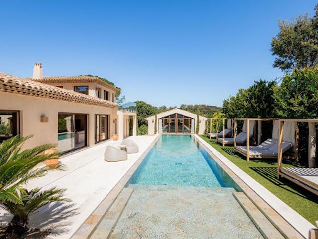 Villa avec terrasse