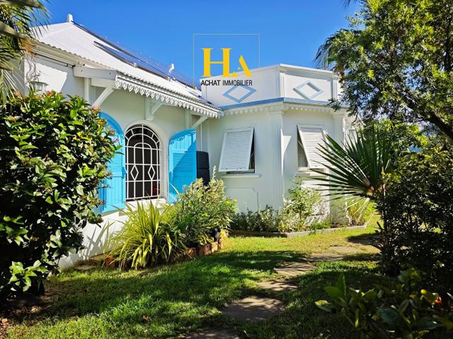 Villa 5/6 pièces de style créole au Port 166m² Le Port Marine