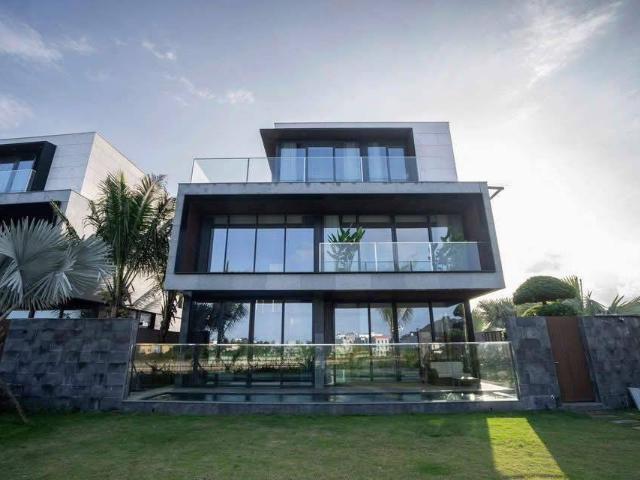 VILLA 5 BEDROOMS FOR LONG TERM RENT – ONE RIVER VILLA, NGU HANH SON, DANANG