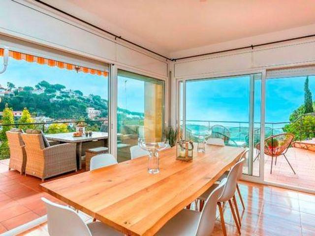 Villa 5 Dormitorio Lloret De Mar CataluñaCatalonia ES98303749