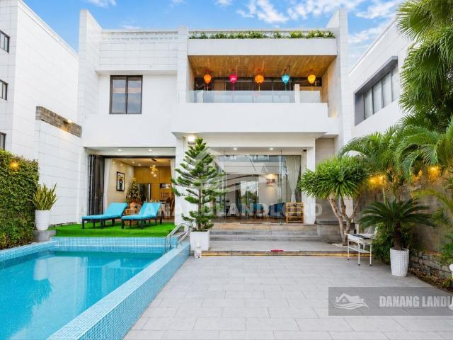 Villa 5 Phòng Ngủ Sơn Thủy Đối Diện Hyatt Resort | D042