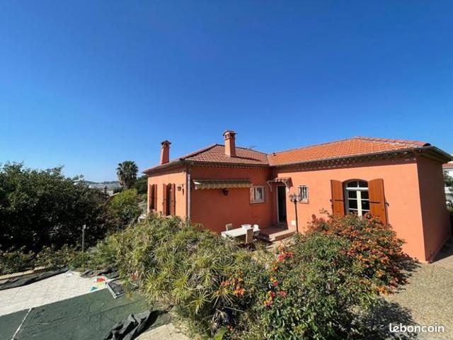 Villa 5 pièces 100 m²