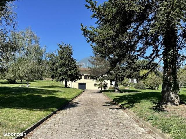 Villa 5 pièces 100 m²