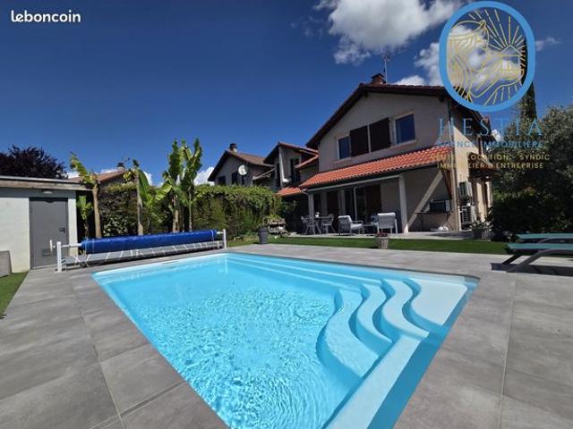 Villa 5 pièces 100 m²