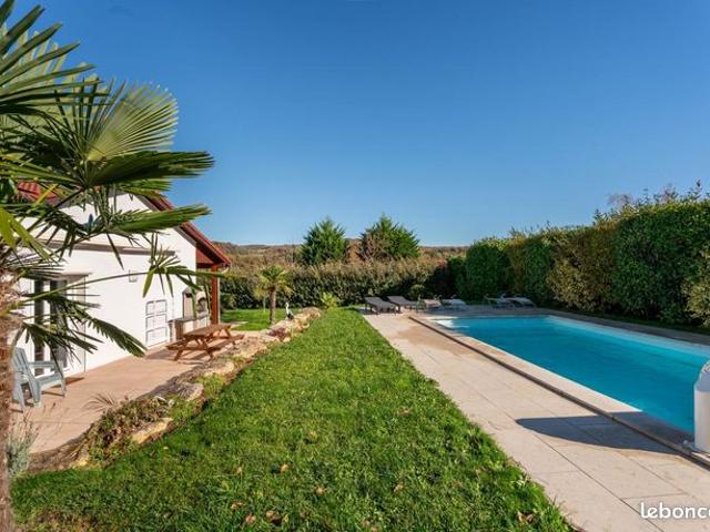Villa 5 pièces 102 m²