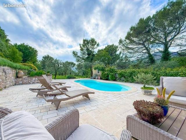 Villa 5 pièces 103 m²