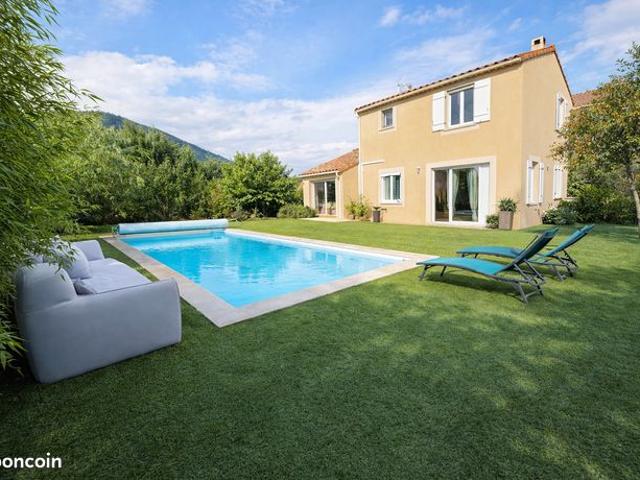 Villa 5 pièces 104 m²