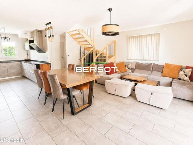 Villa 5 pièces 104 m²