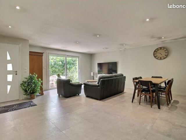 Villa 5 pièces 109 m²
