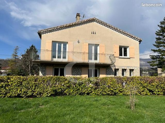 Villa 5 pièces 110 m²