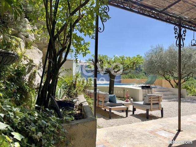 Villa 5 pièces 114 m²