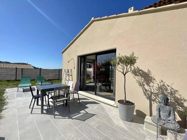 VILLA 5 PIECES 115 m2 LE CASTELLET 579 000€