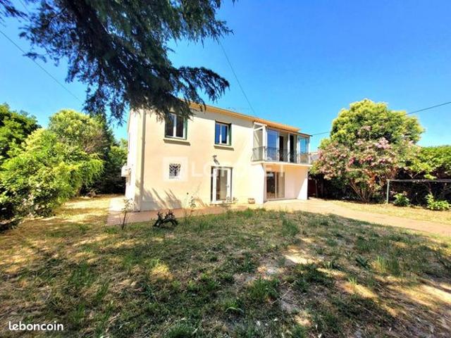 Villa 5 pièces 145 m²
