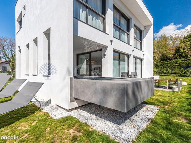 Villa 5 pièces 115 m²