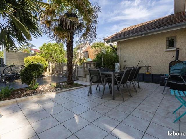 Villa 5 pièces 117 m²